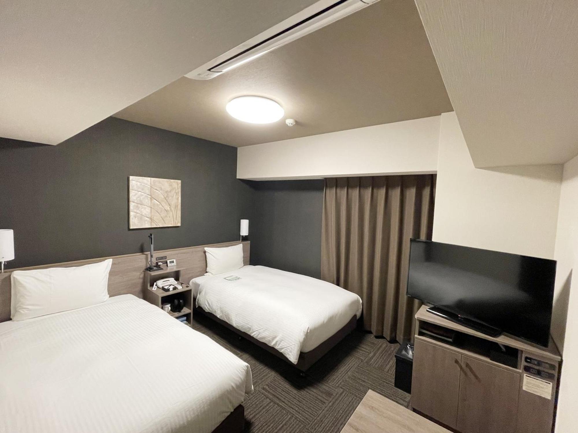 Hotel Route-Inn Osaka Takaishi -Hagoromo Ekimae- Eksteriør billede